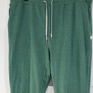 Vuori Women's Green Performance Jogger - XL